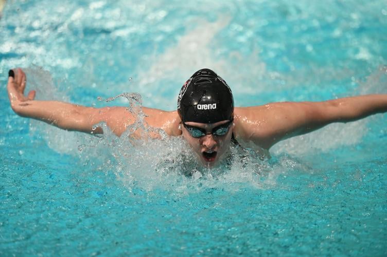 SwimVUNCW_Sheble_JH.jpeg